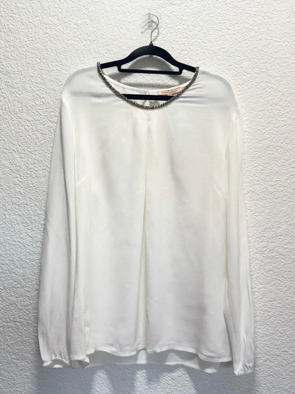 Gibson Latimer White Beaded Crewneck Long-Sleeve Blouse